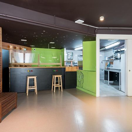 Ganbara Hostel - Self Check In บิลเบา ภายนอก รูปภาพ