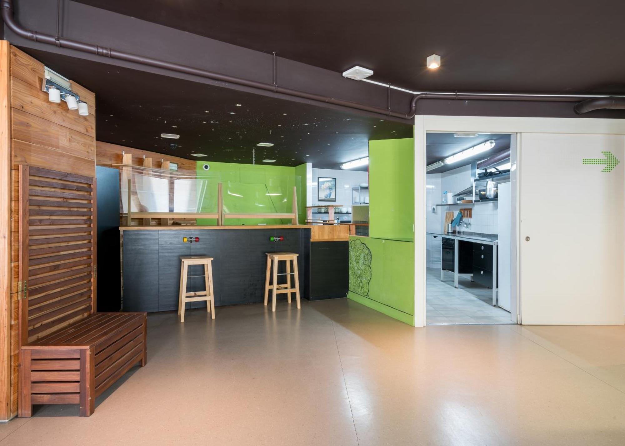 Ganbara Hostel - Self Check In บิลเบา ภายนอก รูปภาพ