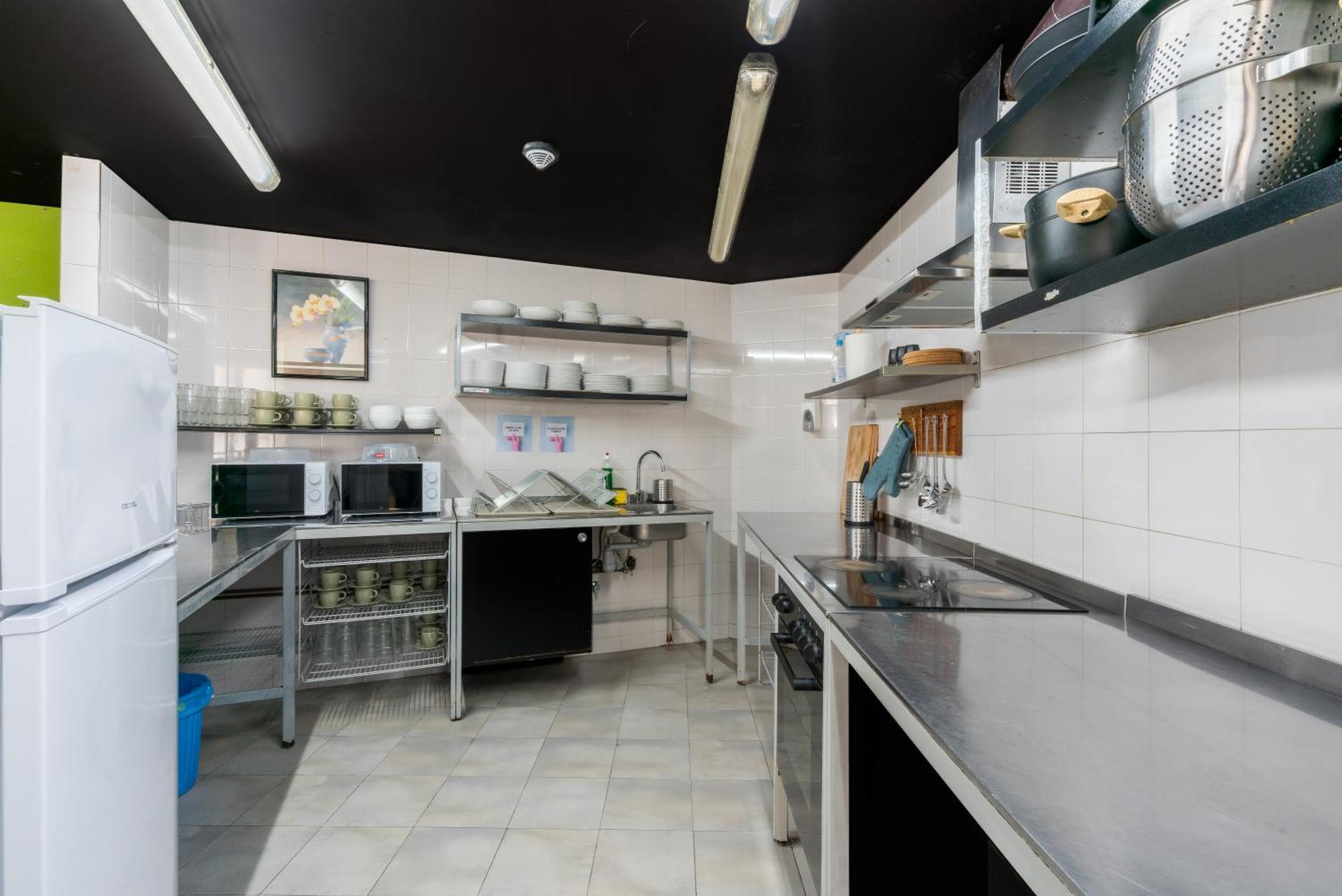 Ganbara Hostel - Self Check In บิลเบา ภายนอก รูปภาพ